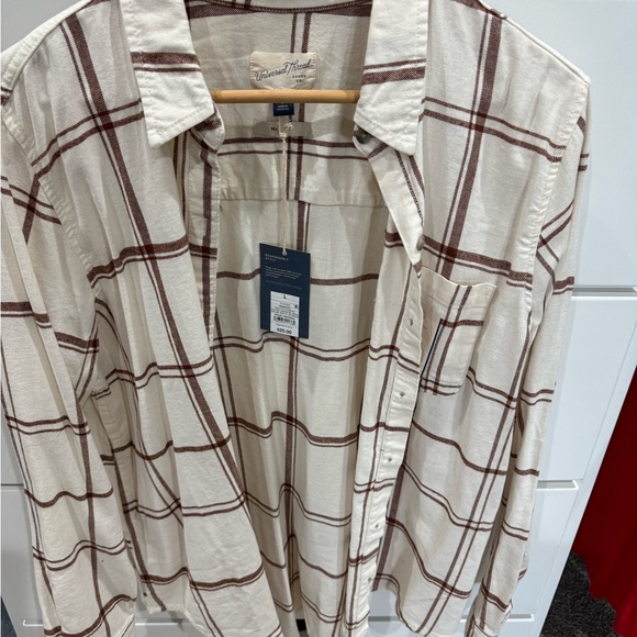 Universal Thread Cream and Brown long sleeve Plaid flannel Shirt with undershirt - Picture 7 of 9